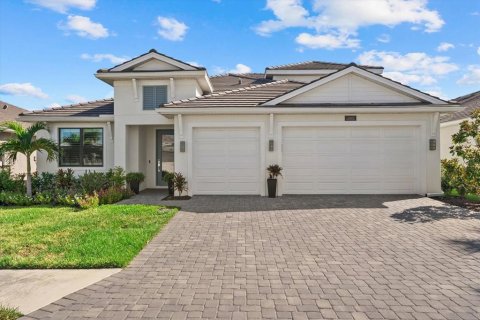 House in Venice, Florida 4 bedrooms, 277.96 sq.m. № 2322363 - photo 5