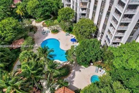 Copropriété à vendre à Miami, Floride: 2 chambres, 121.89 m2 № 1958428 - photo 13