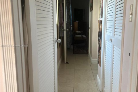 Studio in the Condo in Miami, Florida  № 1962712 - photo 20