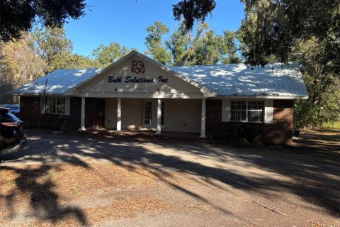 Commercial property in Lakeland, Florida 286.05 sq.m. № 2108570