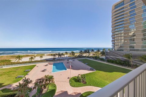Copropriété à vendre à Pompano Beach, Floride: 2 chambres, 105.91 m2 № 2084544 - photo 30