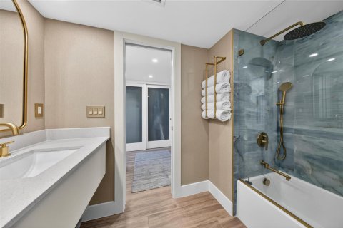 Copropriété à vendre à Pompano Beach, Floride: 2 chambres, 105.91 m2 № 2084544 - photo 21