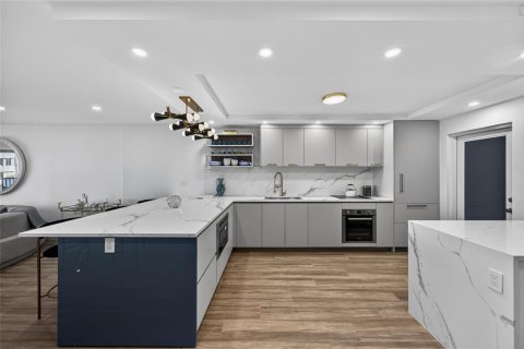 Copropriété à vendre à Pompano Beach, Floride: 2 chambres, 105.91 m2 № 2084544 - photo 11