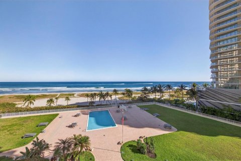 Copropriété à vendre à Pompano Beach, Floride: 2 chambres, 105.91 m2 № 2084544 - photo 4