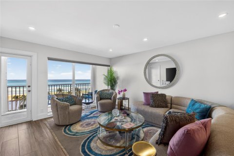 Condo à Pompano Beach, Floride, 2 chambres  № 2084544