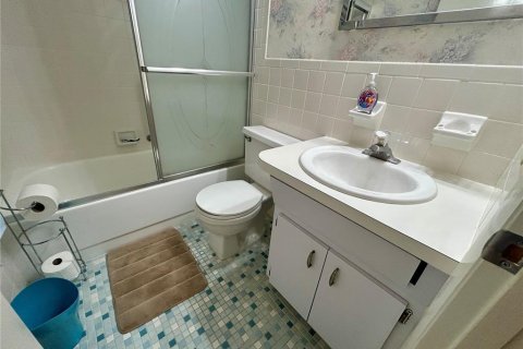 Condo in Clearwater, Florida, 2 bedrooms № 2115842 - photo 26