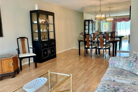 Condo in Clearwater, Florida, 2 bedrooms № 2115842 - photo 6