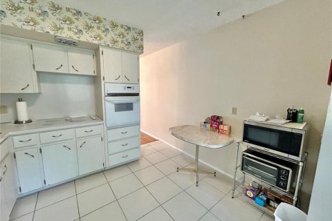 Condo in Clearwater, Florida, 2 bedrooms № 2115842 - photo 11