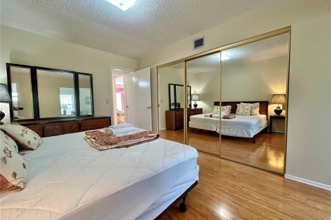 Condo in Clearwater, Florida, 2 bedrooms № 2115842 - photo 17