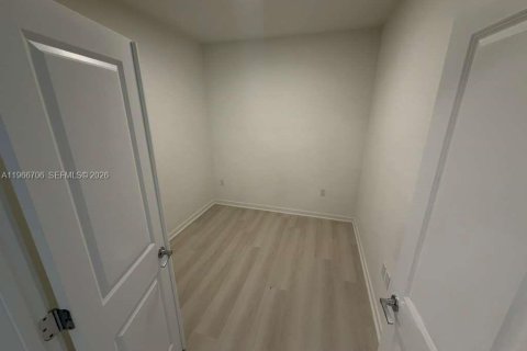 Copropriété à louer à Orlando, Floride: 2 chambres, 95.04 m2 № 2081335 - photo 7