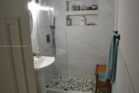 Купить виллу или дом в Майами, Флорида 3 спальни, 180.23м2, № 1995386 - фото 5