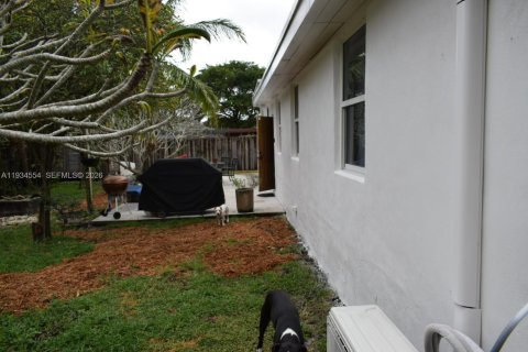 Купить виллу или дом в Майами, Флорида 3 спальни, 180.23м2, № 1995386 - фото 13