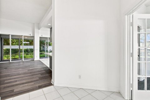 Villa ou maison à vendre à Port St. Lucie, Floride: 3 chambres, 171.78 m2 № 2298005 - photo 6