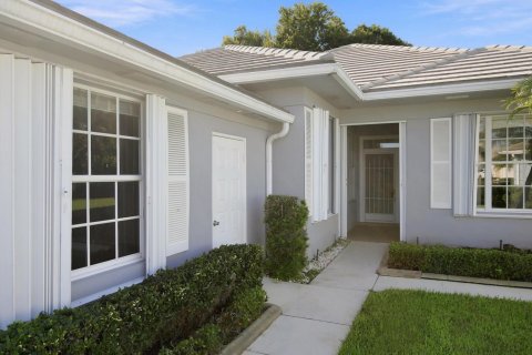 Villa ou maison à vendre à Port St. Lucie, Floride: 3 chambres, 171.78 m2 № 2298005 - photo 4