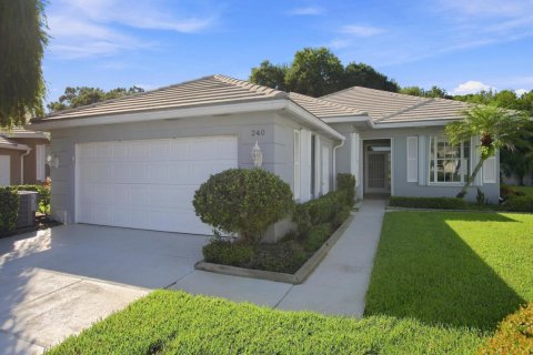 Villa ou maison à vendre à Port St. Lucie, Floride: 3 chambres, 171.78 m2 № 2298005 - photo 3