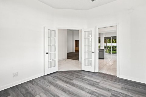 Villa ou maison à vendre à Port St. Lucie, Floride: 3 chambres, 171.78 m2 № 2298005 - photo 9