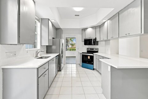 Villa ou maison à vendre à Port St. Lucie, Floride: 3 chambres, 171.78 m2 № 2298005 - photo 13