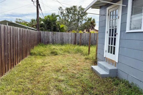 Villa ou maison à vendre à Saint Petersburg, Floride: 4 chambres, 140.75 m2 № 2406963 - photo 10