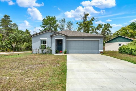 Villa ou maison à Spring Hill, Floride 3 chambres, 117.52 m2 № 2431193