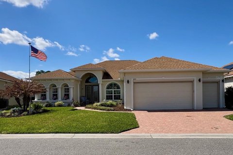 Casa en Winter Haven, Florida 3 dormitorios, 233.37 m2 № 2224285