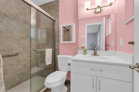 Condo in Hollywood, Florida, 1 bedroom № 2090519 - photo 8