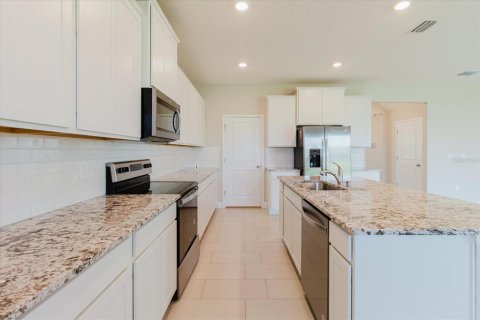 House in Bradenton, Florida 4 bedrooms, 307.88 sq.m. № 2209831 - photo 10