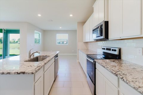 House in Bradenton, Florida 4 bedrooms, 307.88 sq.m. № 2209831 - photo 15