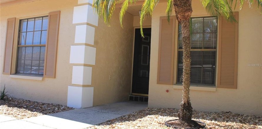 Casa en Holiday, Florida 2 dormitorios, 90.58 m2 № 2206711