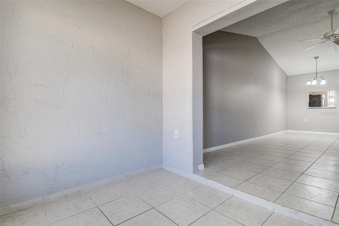 Casa en alquiler en Holiday, Florida, 2 dormitorios, 90.58 m2 № 2206711 - foto 15