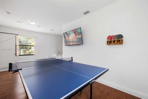 Villa ou maison à vendre à Plantation, Floride: 6 chambres, 399.29 m2 № 2340425 - photo 26