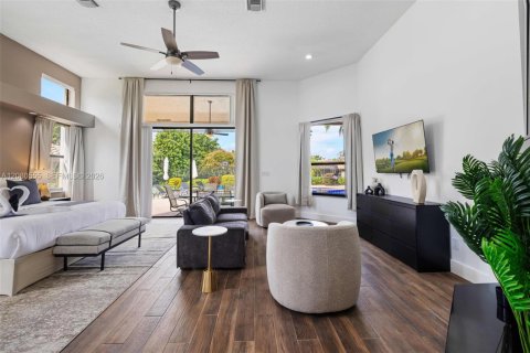 Villa ou maison à vendre à Plantation, Floride: 6 chambres, 399.29 m2 № 2340425 - photo 5