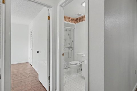 House in Winter Haven, Florida 2 bedrooms, 123.84 sq.m. № 2151947 - photo 22