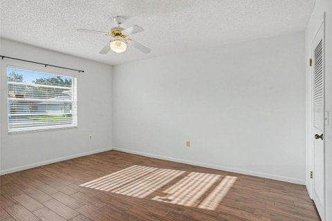 House in Winter Haven, Florida 2 bedrooms, 123.84 sq.m. № 2151947 - photo 23