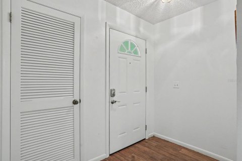 House in Winter Haven, Florida 2 bedrooms, 123.84 sq.m. № 2151947 - photo 7