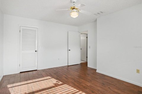 House in Winter Haven, Florida 2 bedrooms, 123.84 sq.m. № 2151947 - photo 24