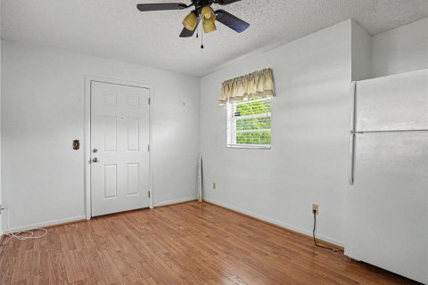 House in Winter Haven, Florida 2 bedrooms, 123.84 sq.m. № 2151947 - photo 6