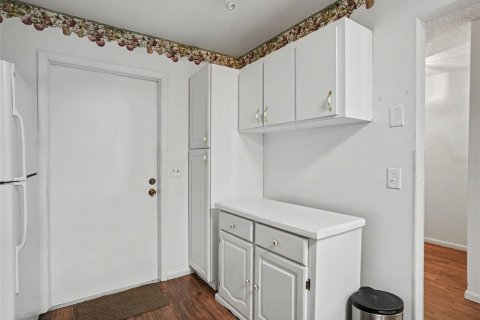 House in Winter Haven, Florida 2 bedrooms, 123.84 sq.m. № 2151947 - photo 13