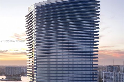 Condo in Sunny Isles Beach, Florida, 2 bedrooms  № 2082270