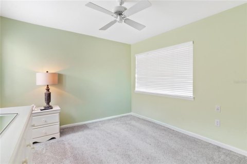 House in Yalaha, Florida 3 bedrooms, 179.12 sq.m. № 2203119 - photo 11