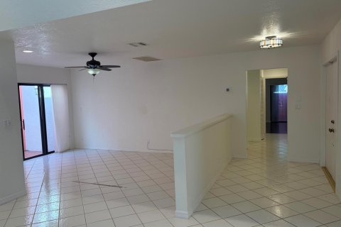 Casa en alquiler en Boca Raton, Florida, 3 dormitorios, 178.09 m2 № 2183898 - foto 13