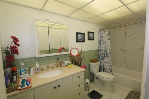 Купить кондоминиум в Хайалиа, Флорида 7 комнат, 96.15м2, № 2061314 - фото 14