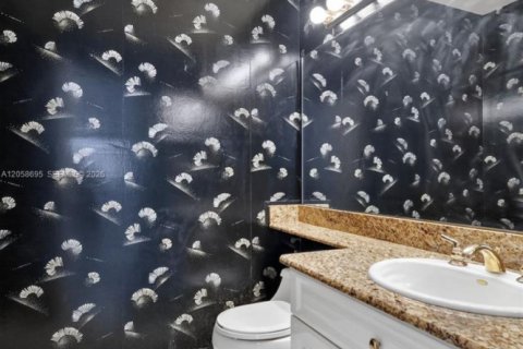 Touwnhouse à vendre à Miami, Floride: 3 chambres, 136.19 m2 № 2185433 - photo 8