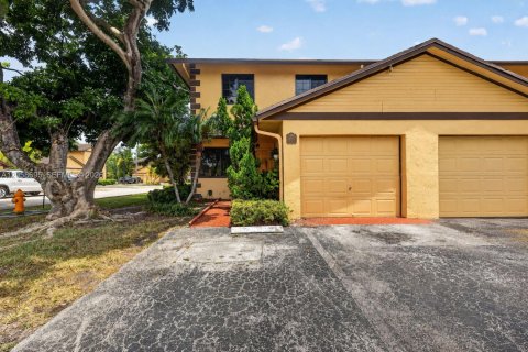 Touwnhouse à Miami, Floride 3 chambres, 136.19 m2 № 2185433