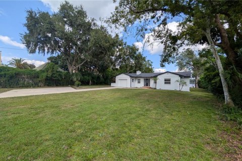 Villa ou maison à louer à Winter Park, Floride: 3 chambres, 180.97 m2 № 2413739 - photo 3