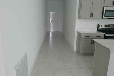 Villa ou maison à louer à Lake Wales, Floride: 3 chambres, 144.46 m2 № 2091537 - photo 3