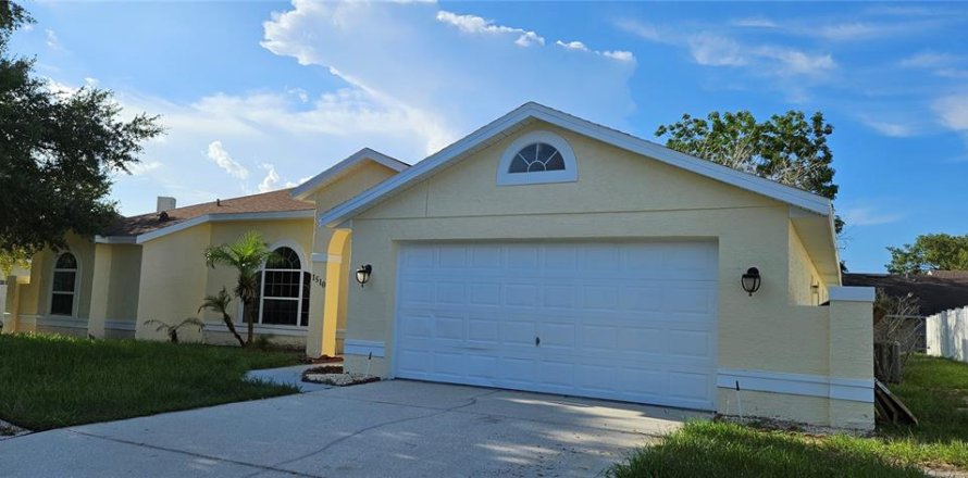 Casa en Deltona, Florida 3 dormitorios, 203.83 m2 № 2216021