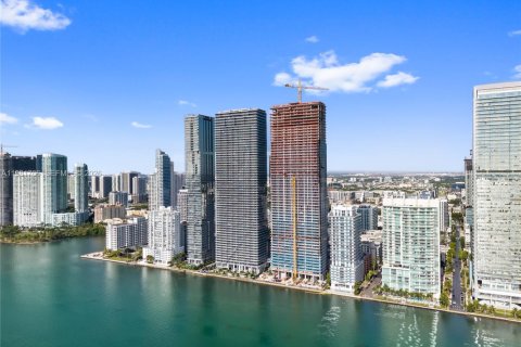 Copropriété à vendre à Miami, Floride: 2 chambres, 143.26 m2 № 2043176 - photo 8