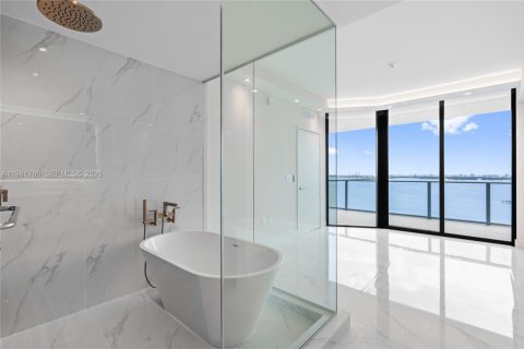 Copropriété à vendre à Miami, Floride: 2 chambres, 143.26 m2 № 2043176 - photo 28
