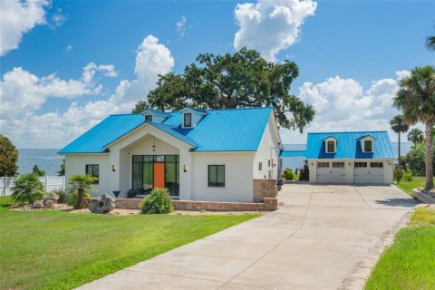 House in Montverde, Florida 3 bedrooms, 185.62 sq.m. № 1894034 - photo 1
