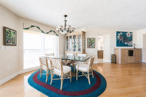 Condo in Clearwater, Florida, 3 bedrooms  № 2150733 - photo 16